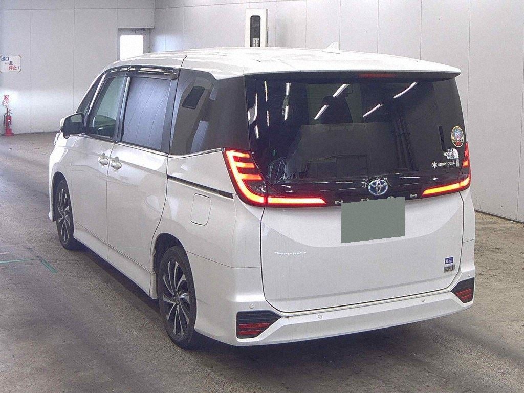 2024 TOYOTA NOAH HYBRID S-Z photo 2