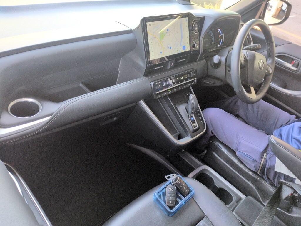 2023 TOYOTA NOAH HYBRID S-Z photo 3