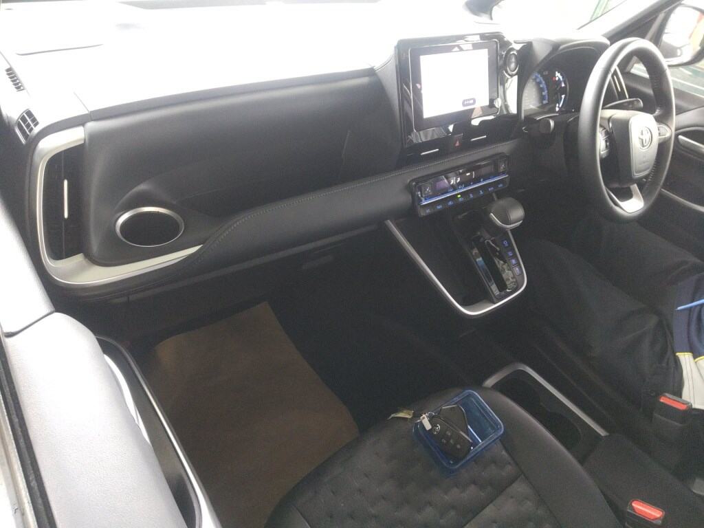 2023 TOYOTA VOXY HYBRID S-Z photo 3