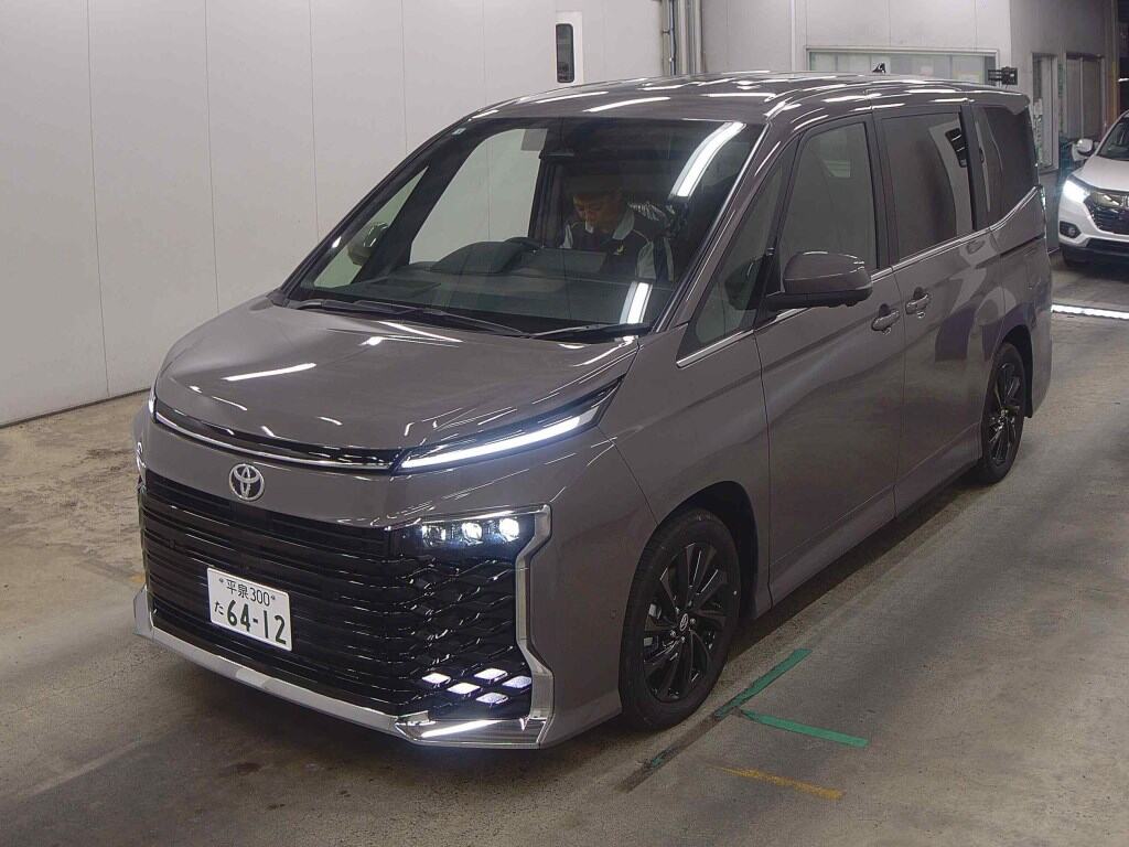 2026 TOYOTA VOXY HYBRID S-Z photo 4