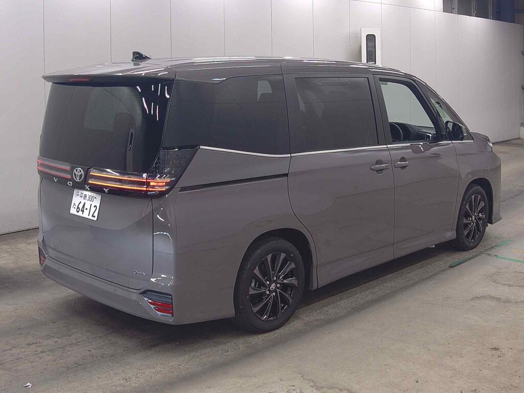 2026 TOYOTA VOXY HYBRID S-Z photo 5