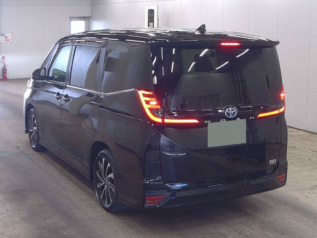 2025 TOYOTA NOAH HYBRID S-Z photo 2