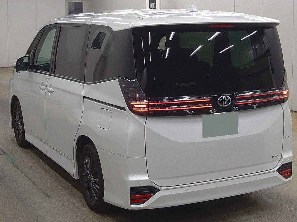 2026 TOYOTA VOXY HYBRID S-G photo 2