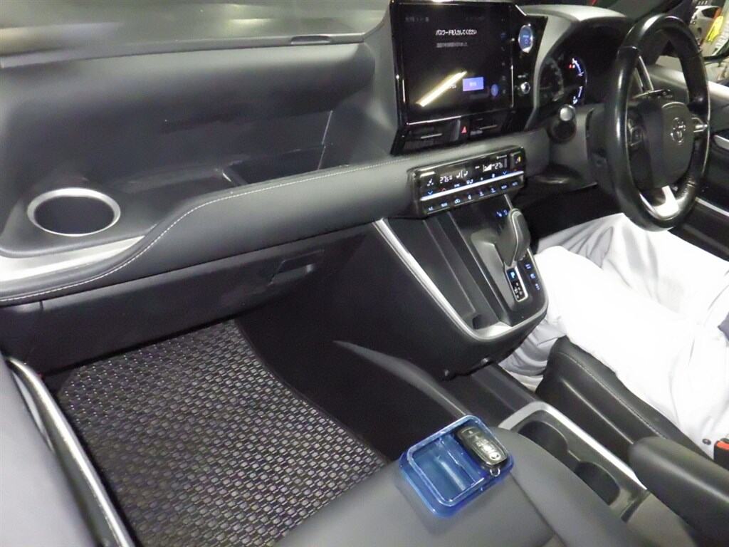 2023 TOYOTA NOAH HYBRID S-Z photo 3