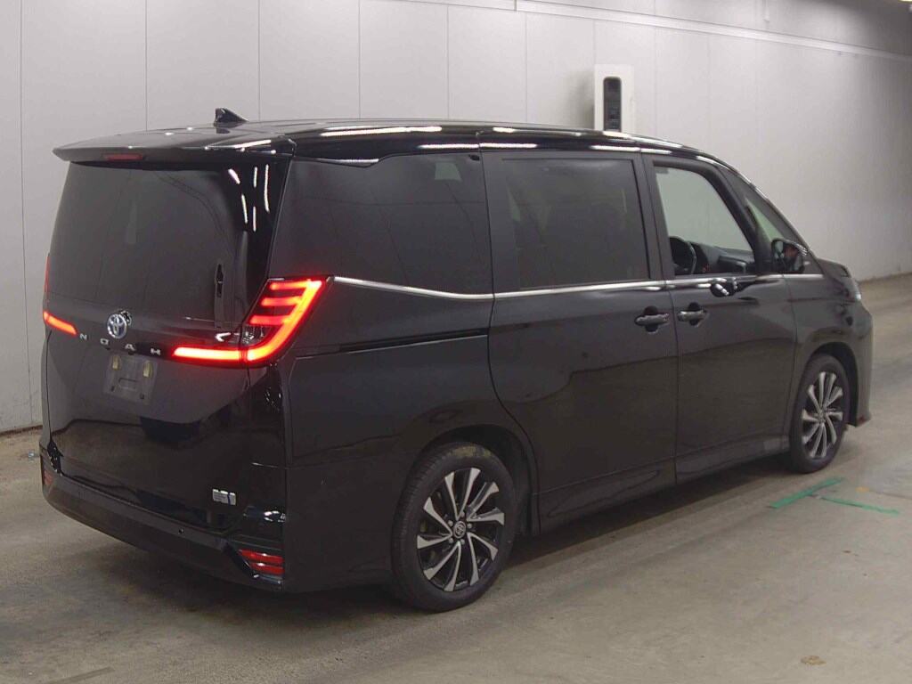 2023 TOYOTA NOAH HYBRID S-Z photo 5