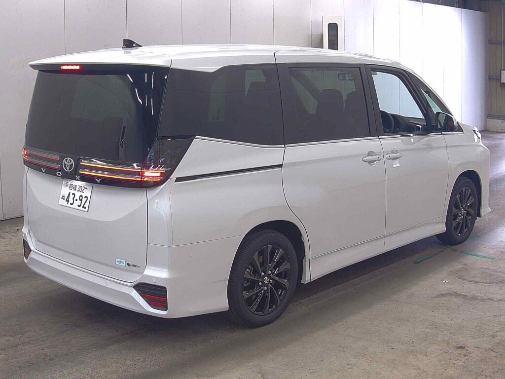 2026 TOYOTA VOXY HYBRID S-Z photo 5