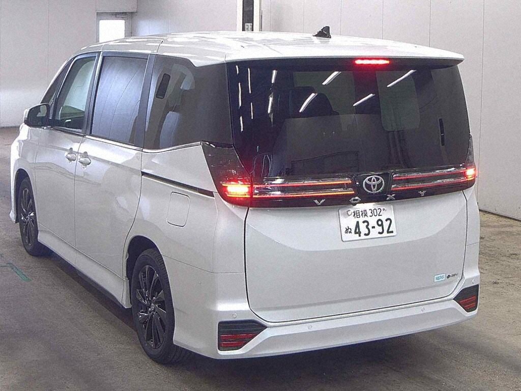 2026 TOYOTA VOXY HYBRID S-Z photo 2