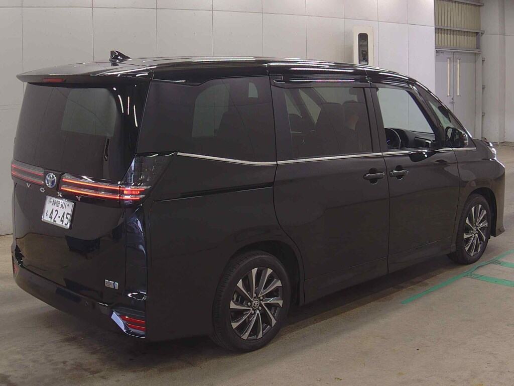 2025 TOYOTA VOXY HYBRID S-Z photo 5