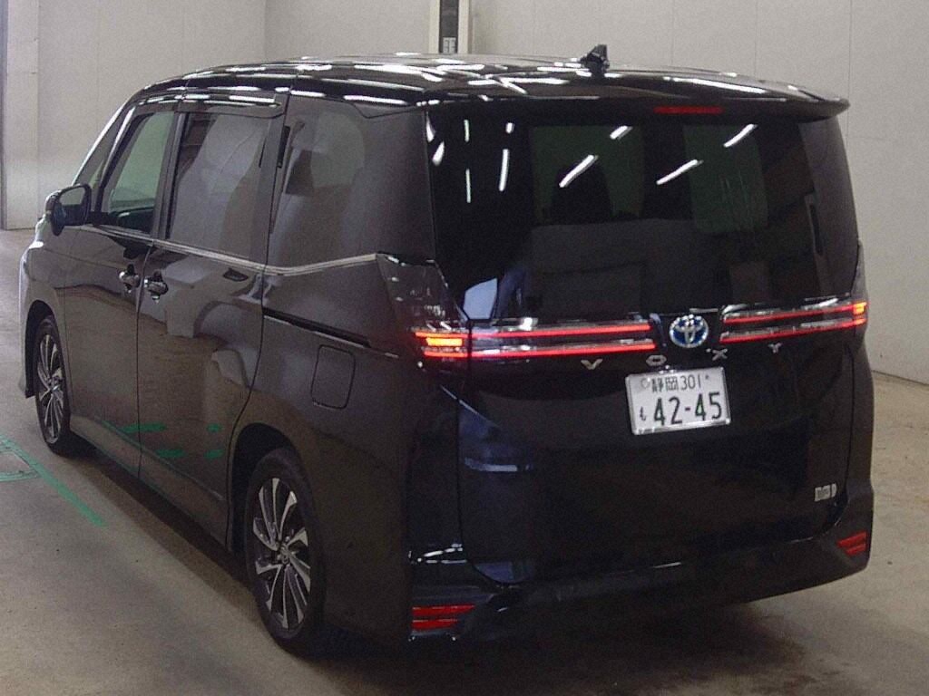 2025 TOYOTA VOXY HYBRID S-Z photo 2