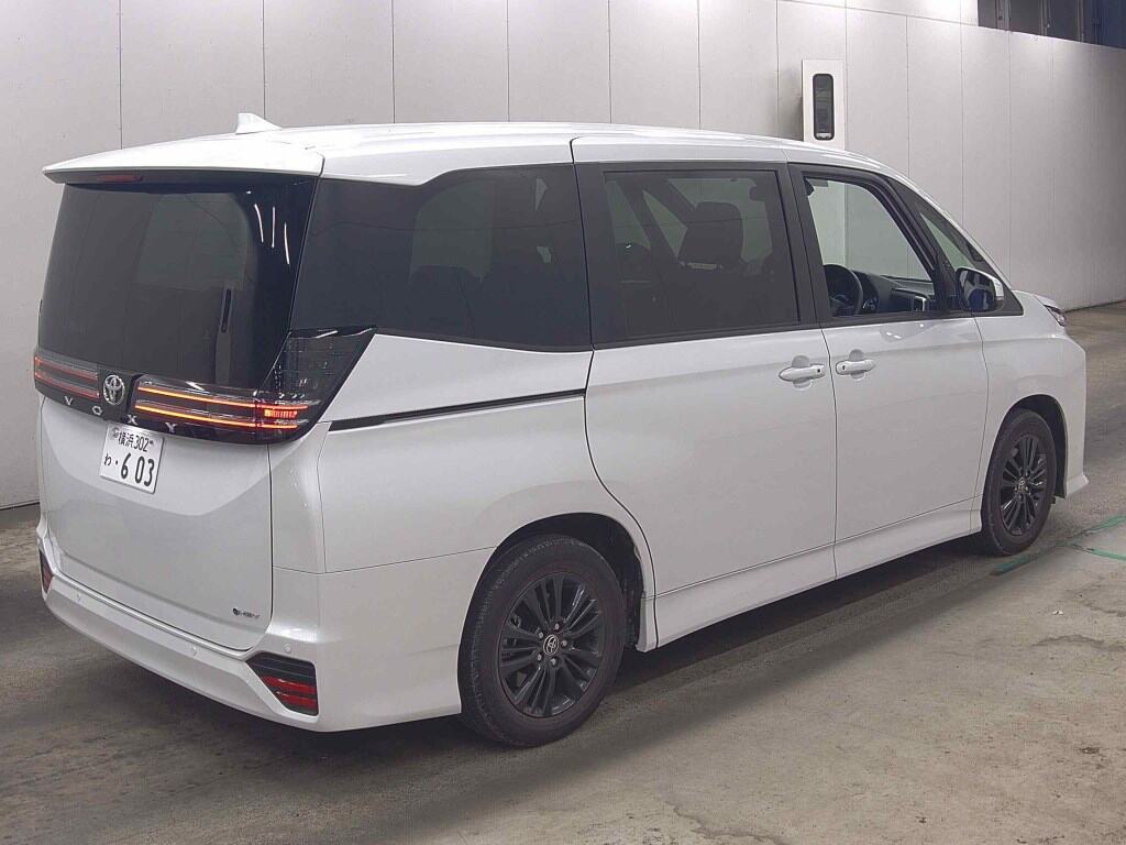 2026 TOYOTA VOXY HYBRID S-G photo 5
