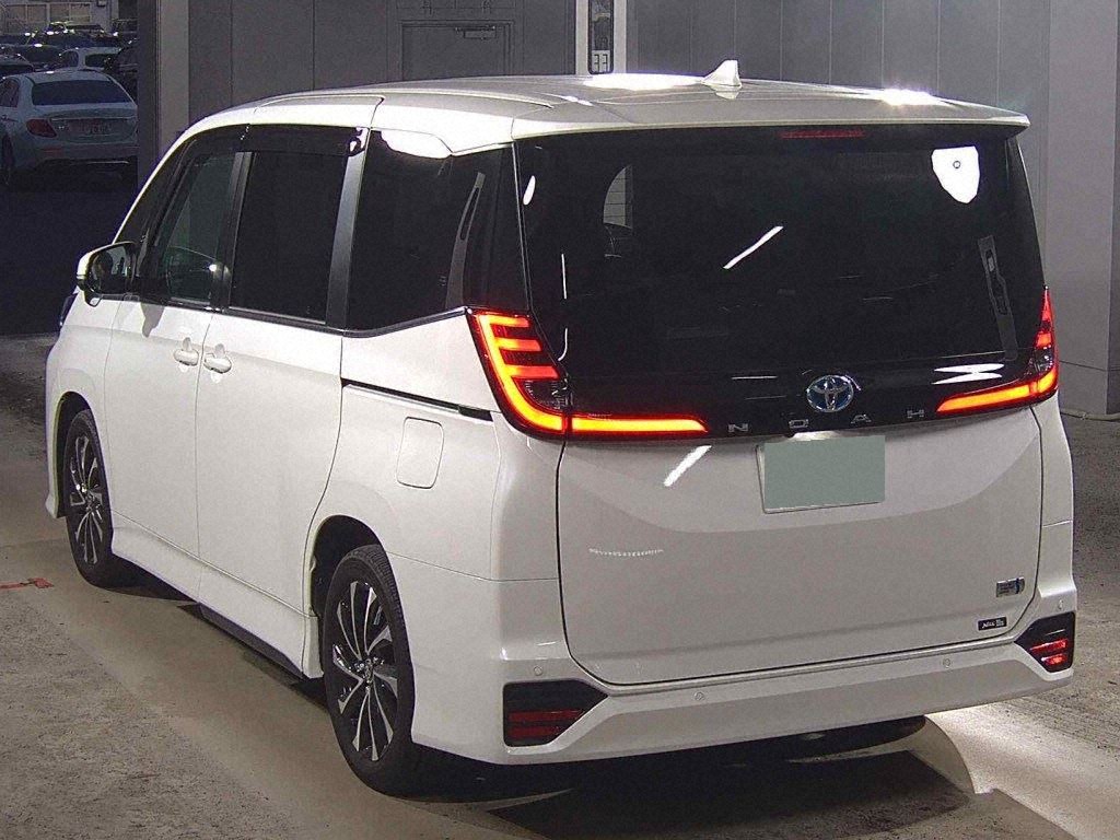 2024 TOYOTA NOAH HYBRID S-Z photo 2