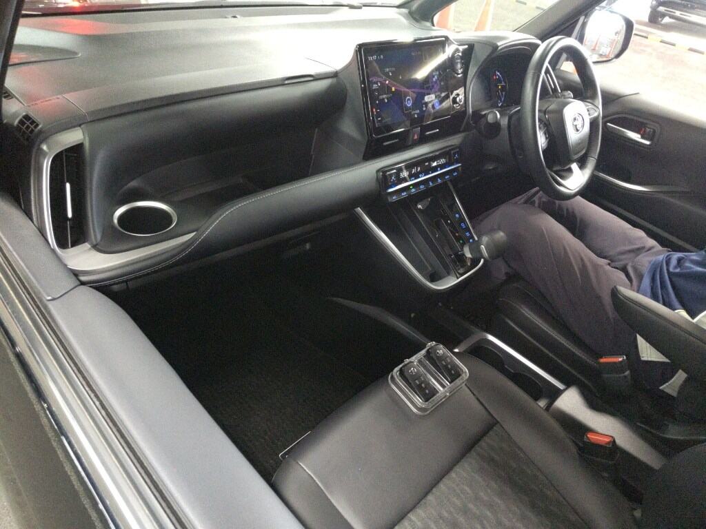 2024 TOYOTA NOAH HYBRID S-Z photo 5