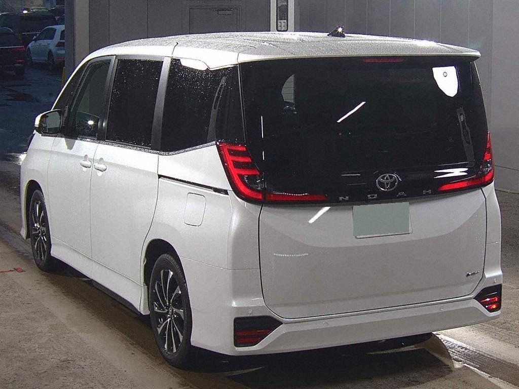 2026 TOYOTA NOAH HYBRID S-Z photo 2