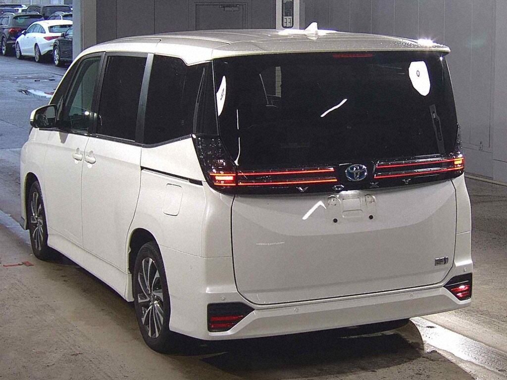 2022 TOYOTA VOXY HYBRID S-Z photo 4