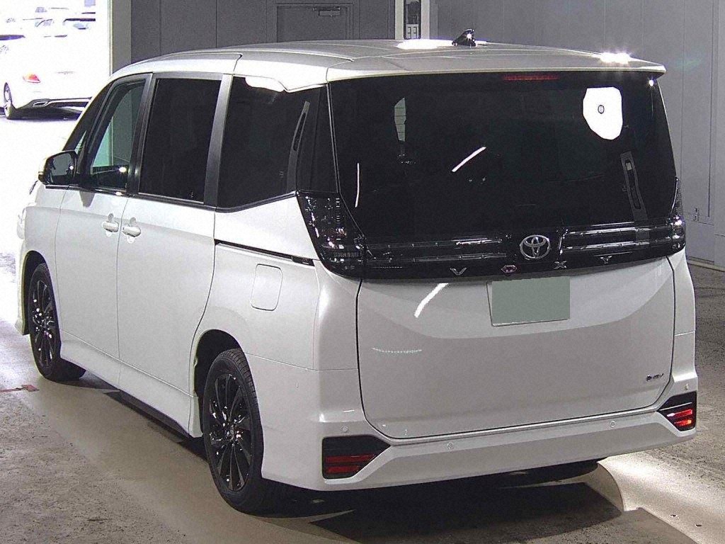 2026 TOYOTA VOXY HYBRID S-Z photo 2