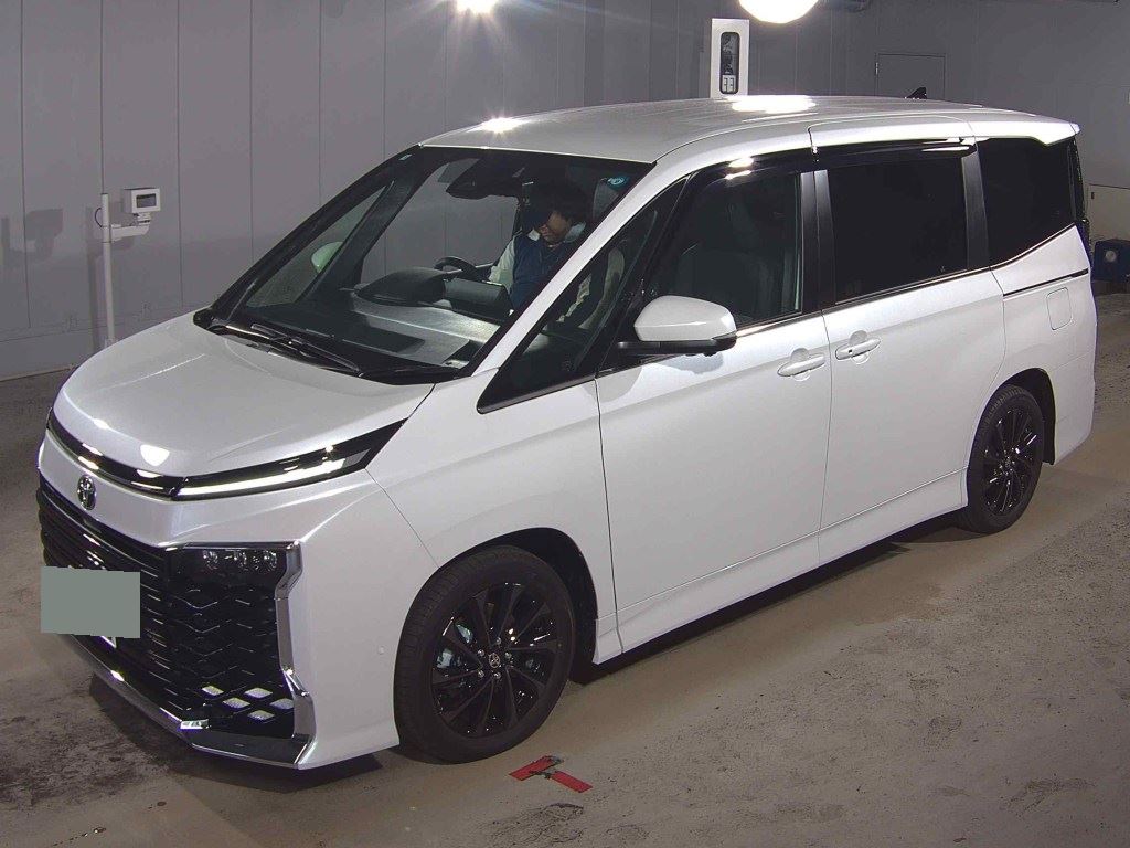 2026 TOYOTA VOXY HYBRID S-Z photo 4