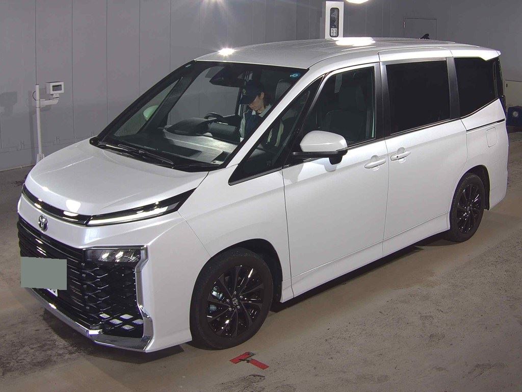 2026 TOYOTA VOXY HYBRID S-Z photo 4