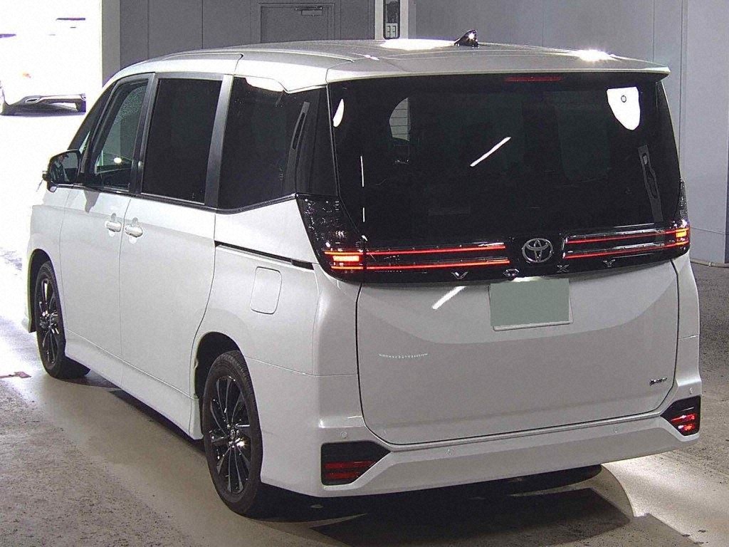 2026 TOYOTA VOXY HYBRID S-Z photo 2