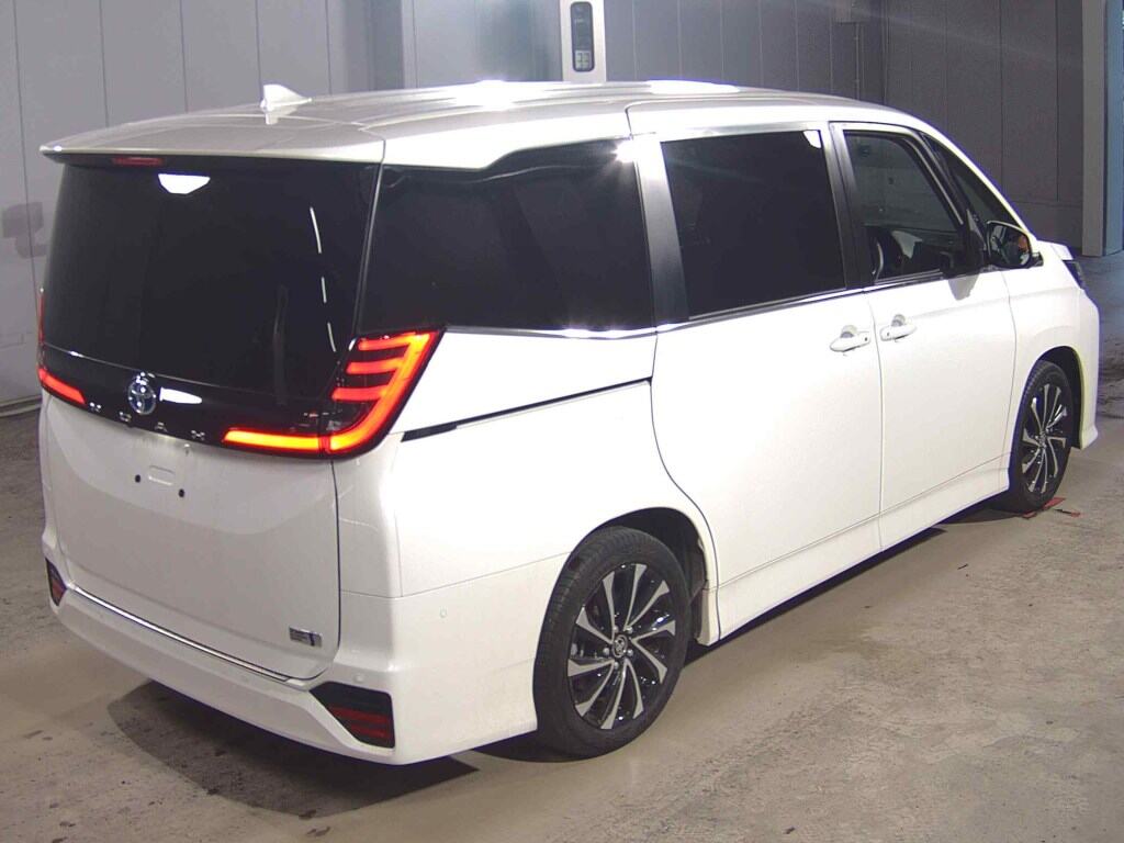 2023 TOYOTA NOAH HYBRID S-Z photo 5