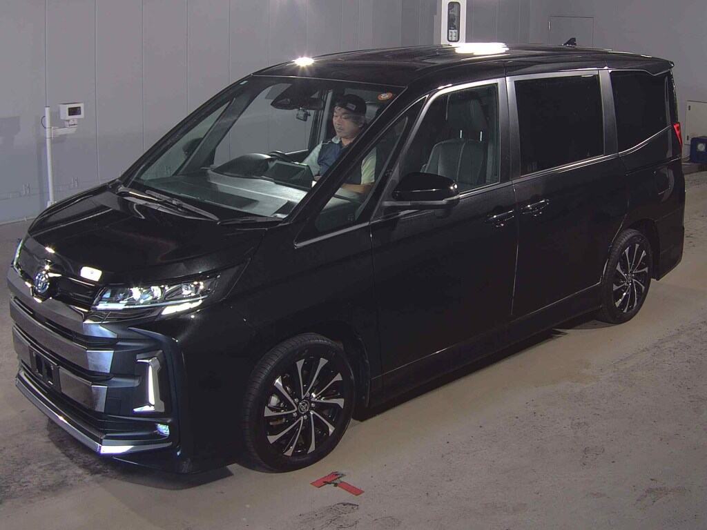2023 TOYOTA NOAH HYBRID S-Z photo 4