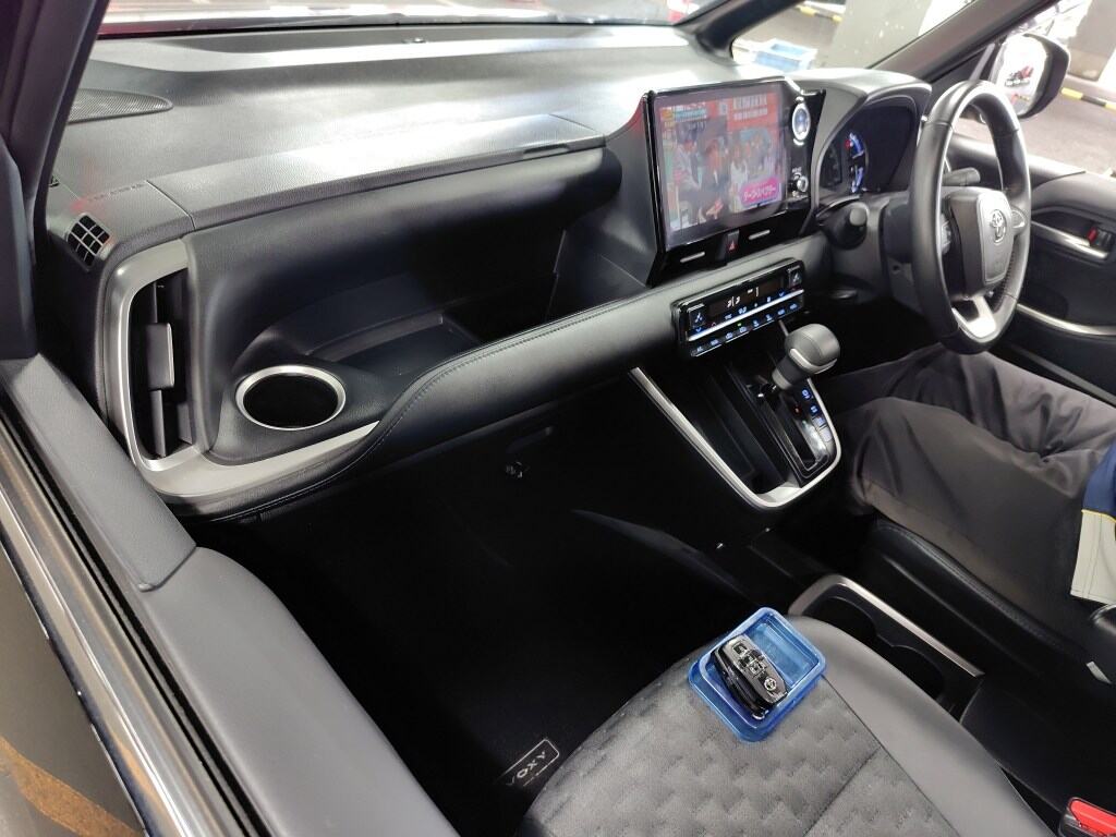 2023 TOYOTA VOXY HYBRID S-Z photo 3