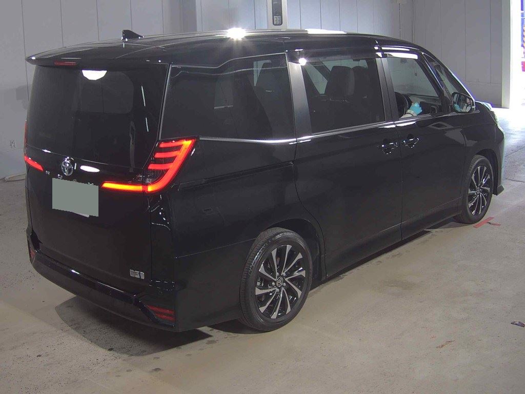 2023 TOYOTA NOAH HYBRID S-Z photo 5