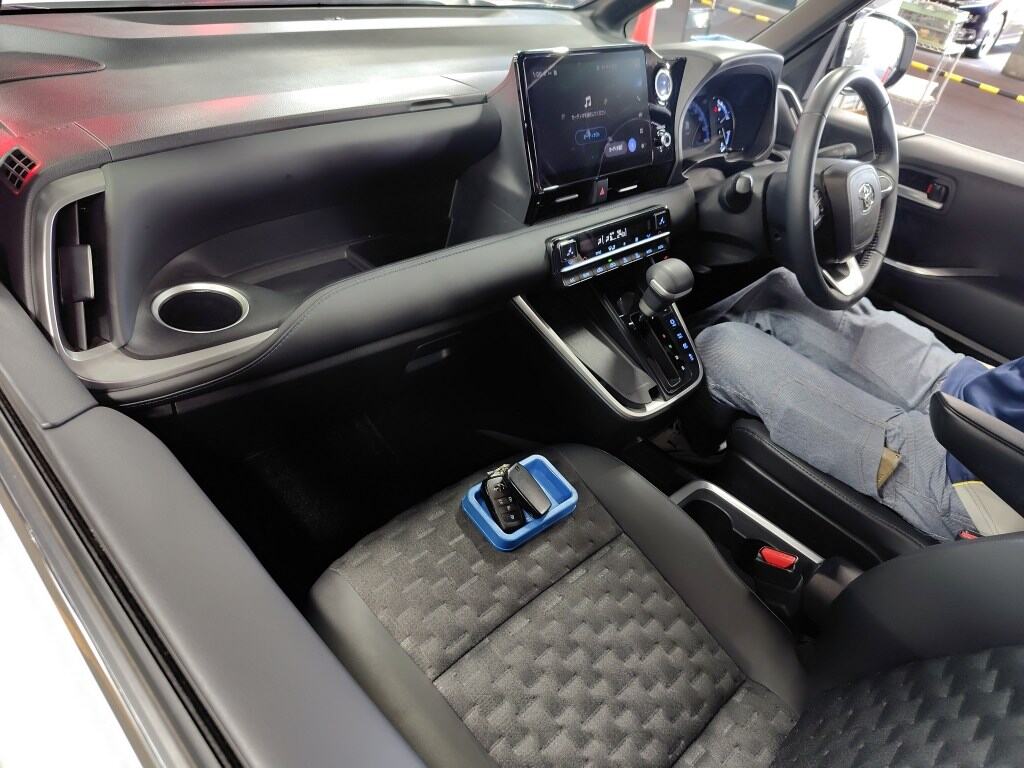 2023 TOYOTA VOXY HYBRID S-Z photo 3