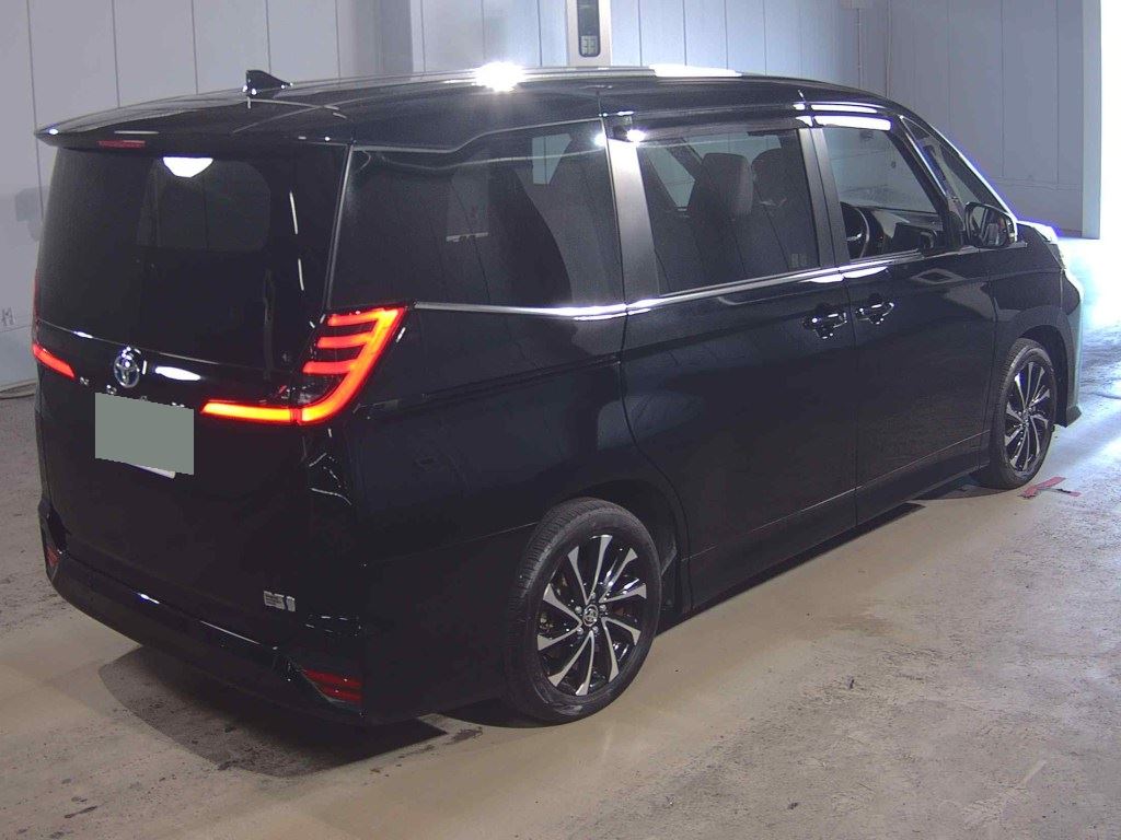2022 TOYOTA NOAH HYBRID S-Z photo 5