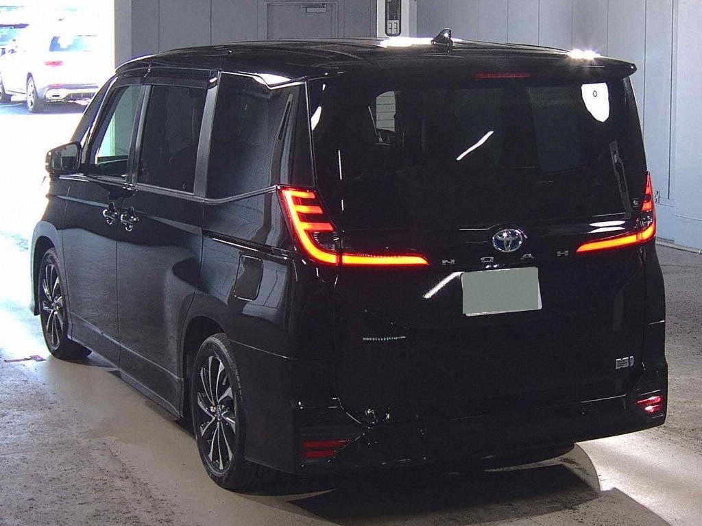 2022 TOYOTA NOAH HYBRID S-Z photo 2