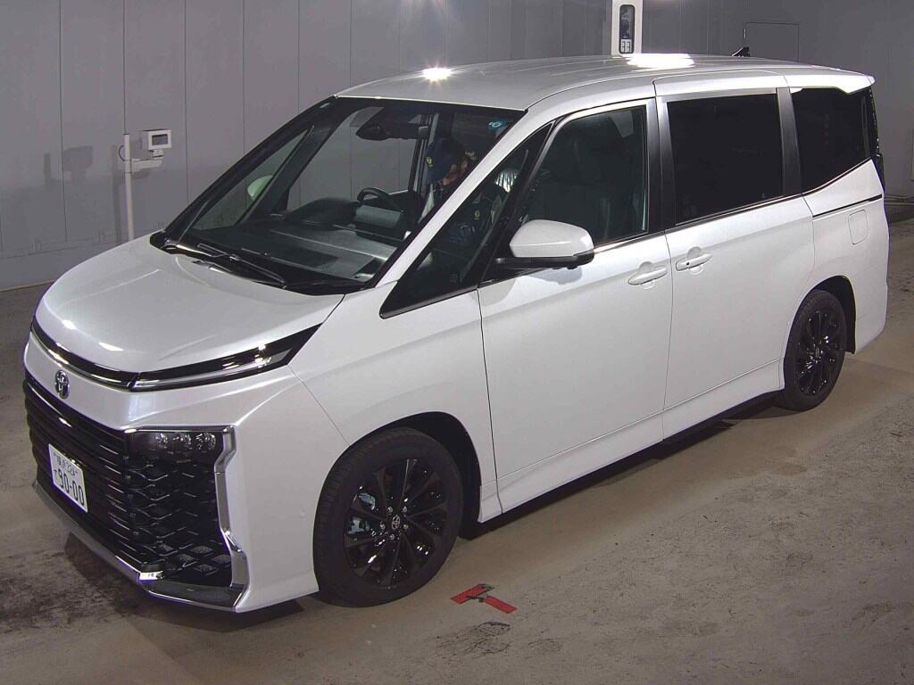 2026 TOYOTA VOXY HYBRID S-Z photo 4