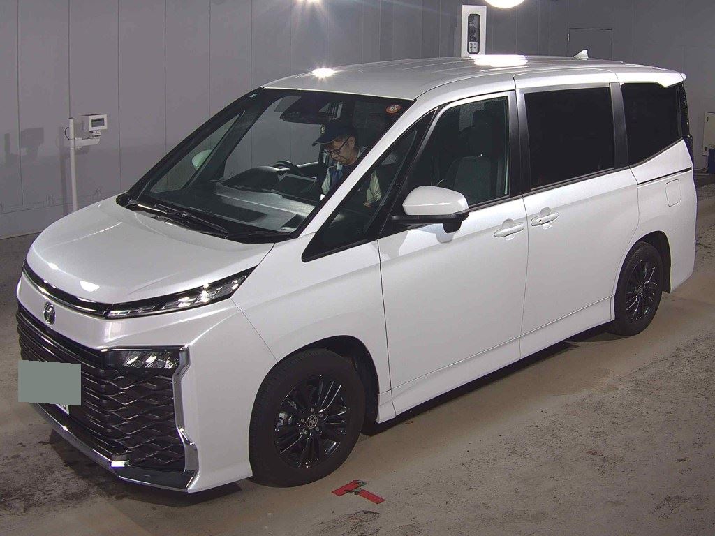 2026 TOYOTA VOXY HYBRID S-G photo 4