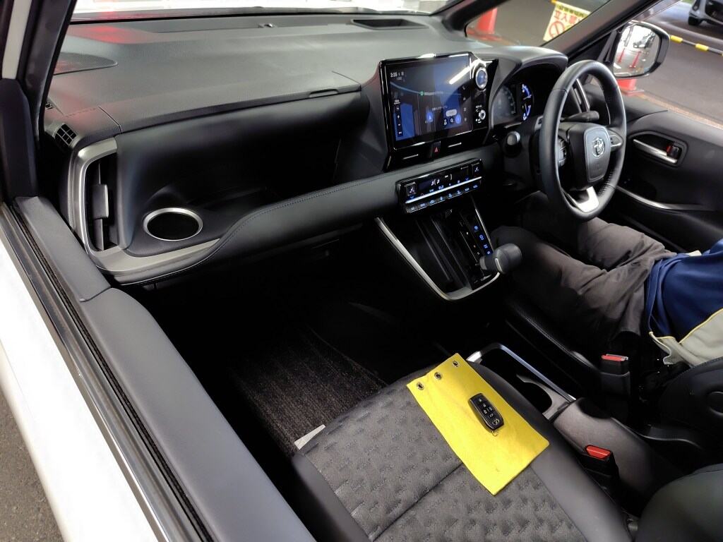 2022 TOYOTA VOXY HYBRID S-Z photo 3