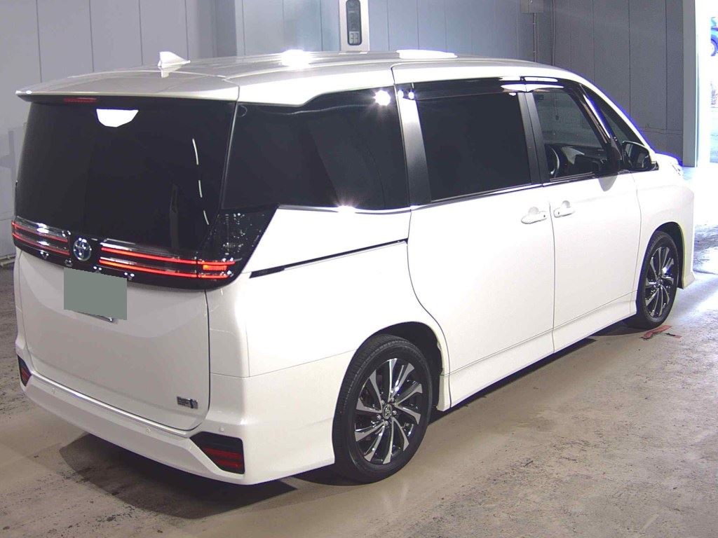 2022 TOYOTA VOXY HYBRID S-Z photo 5