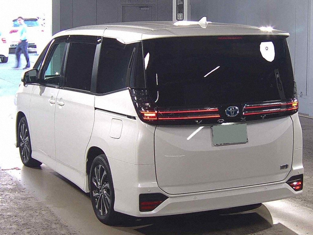 2022 TOYOTA VOXY HYBRID S-Z photo 2