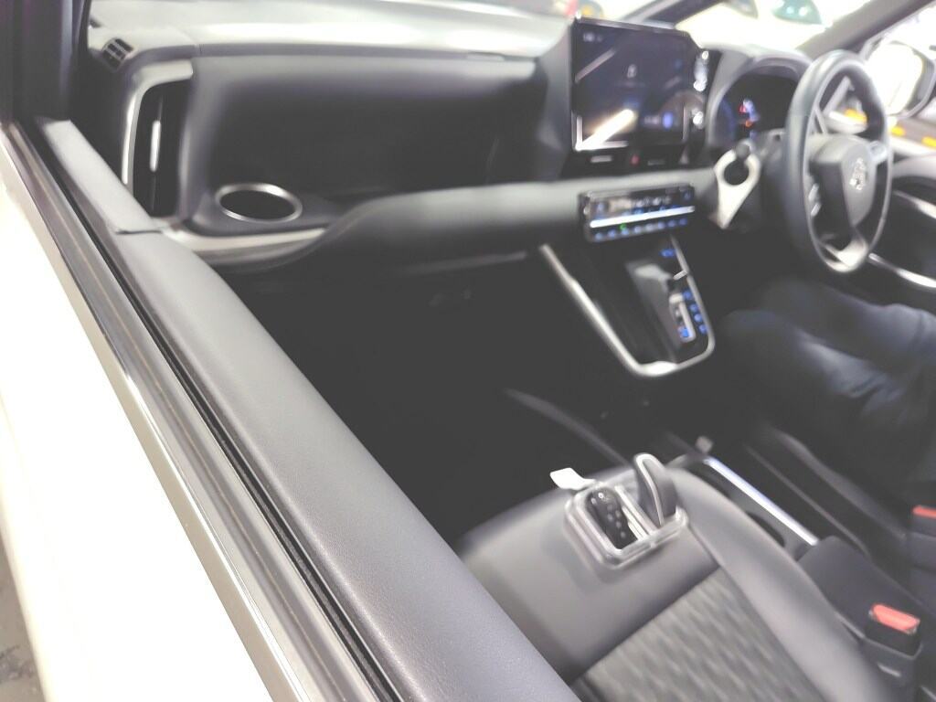 2025 TOYOTA NOAH HYBRID S-Z photo 3