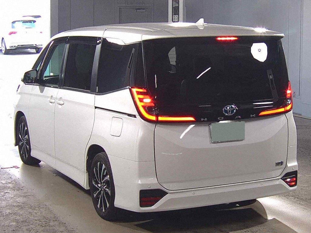 2025 TOYOTA NOAH HYBRID S-Z photo 2