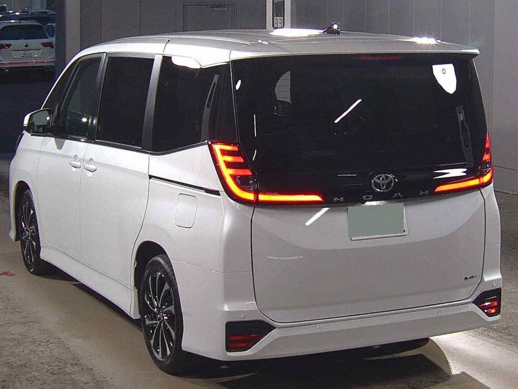 2026 TOYOTA NOAH HYBRID S-Z photo 2