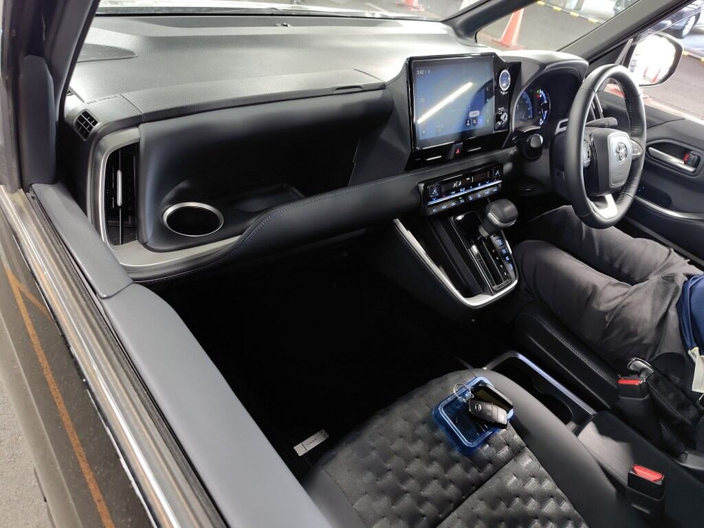 2023 TOYOTA VOXY HYBRID S-Z photo 3